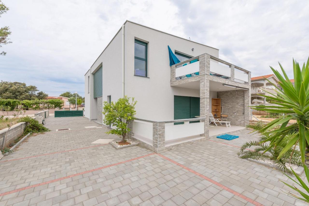 Windrose Apartments Vir Ngoại thất bức ảnh