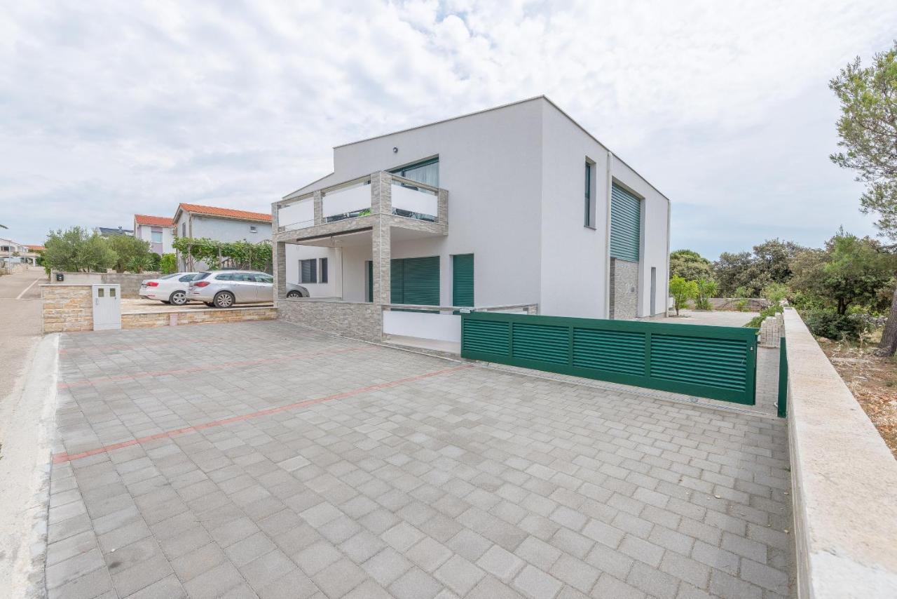 Windrose Apartments Vir Ngoại thất bức ảnh