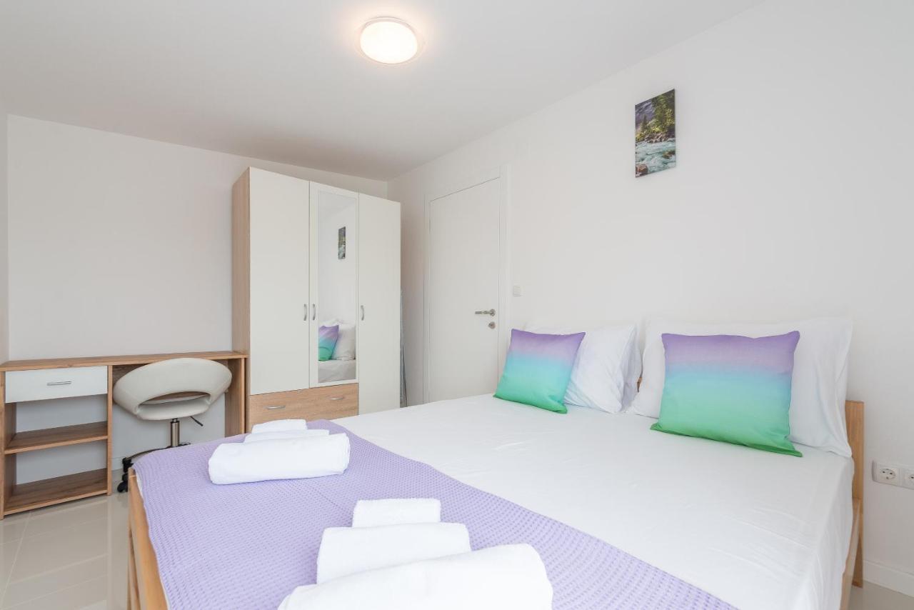 Windrose Apartments Vir Ngoại thất bức ảnh
