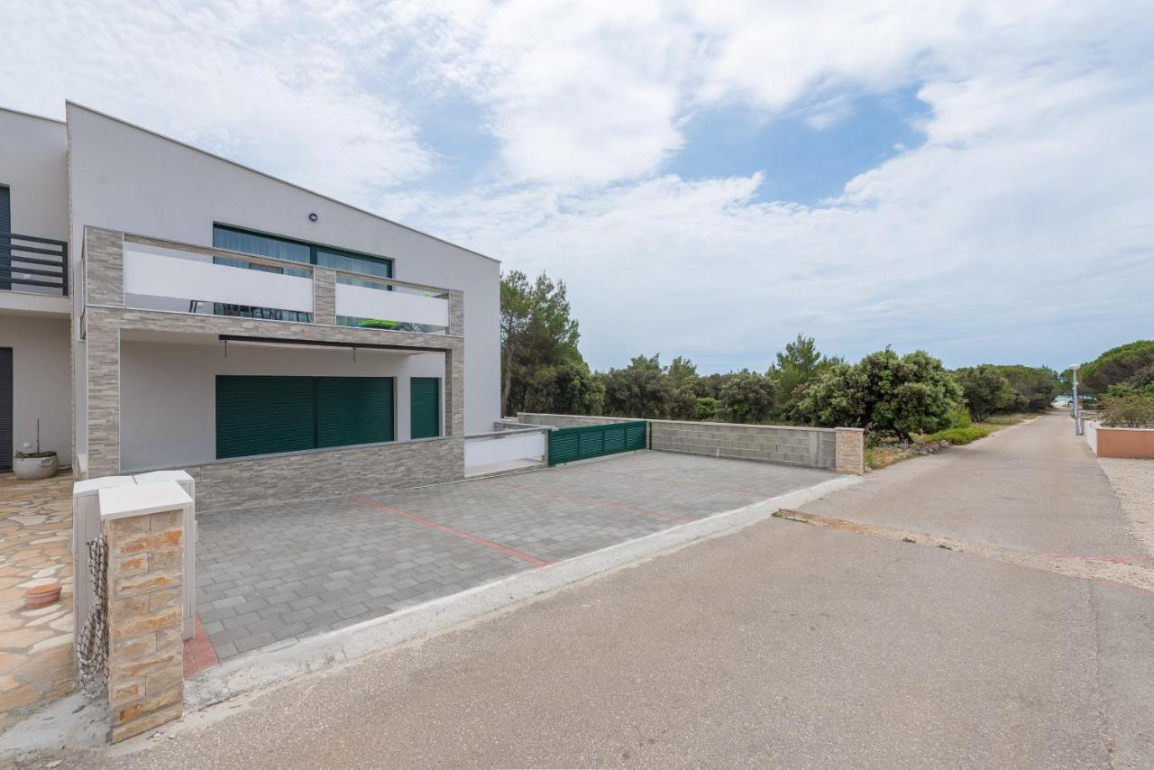 Windrose Apartments Vir Ngoại thất bức ảnh