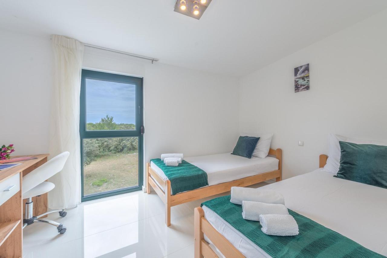 Windrose Apartments Vir Ngoại thất bức ảnh