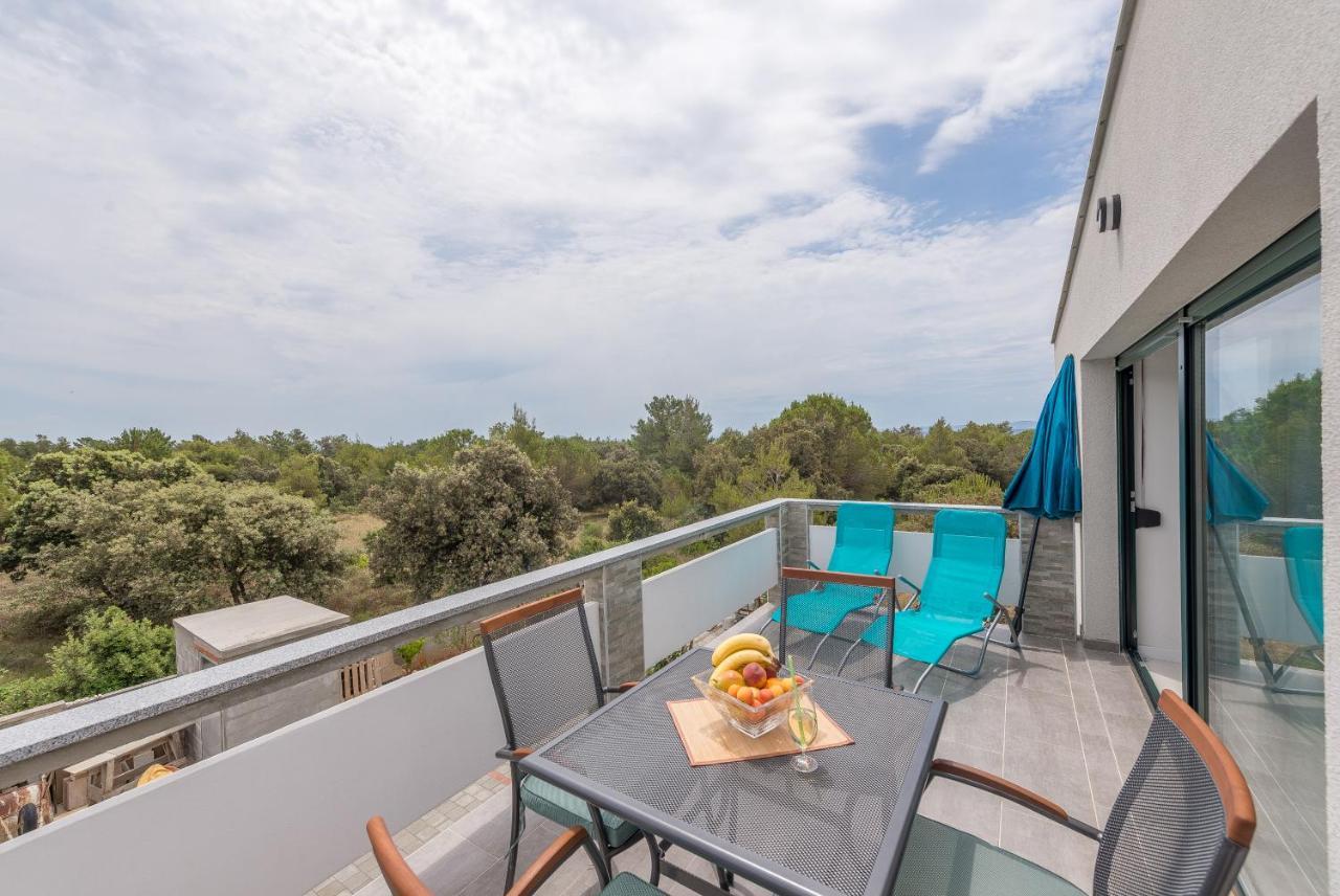 Windrose Apartments Vir Ngoại thất bức ảnh